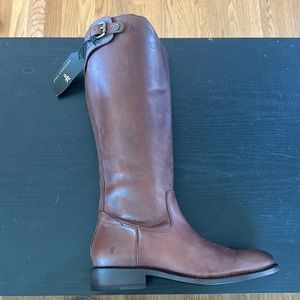 NWT women’s FRYE boots